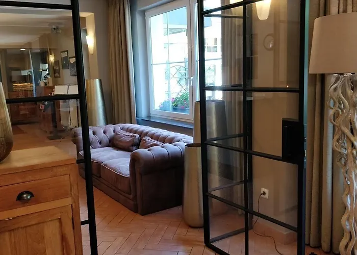 Cocoon Belair Отель Буршайд